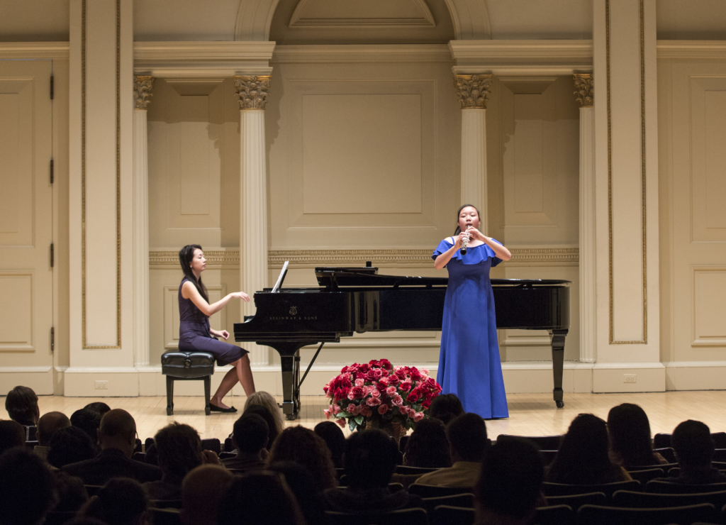 Abigail Xu performing
